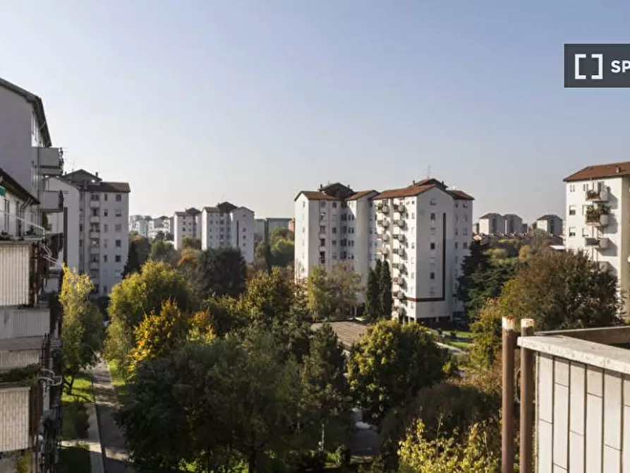 Immagine 1 di Camera condivisa in affitto  in Via Lucca Milan a Milano