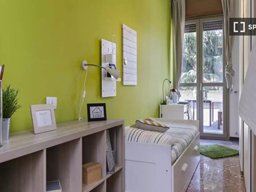 Immagine 2 di Camera condivisa in affitto  in Viale Giovanni Vicini a Bologna