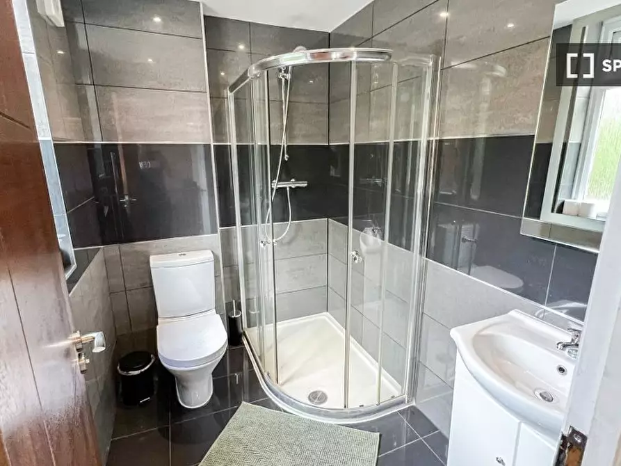 Immagine 18 di Appartamento in affitto  in Netherwood St a Camden Town