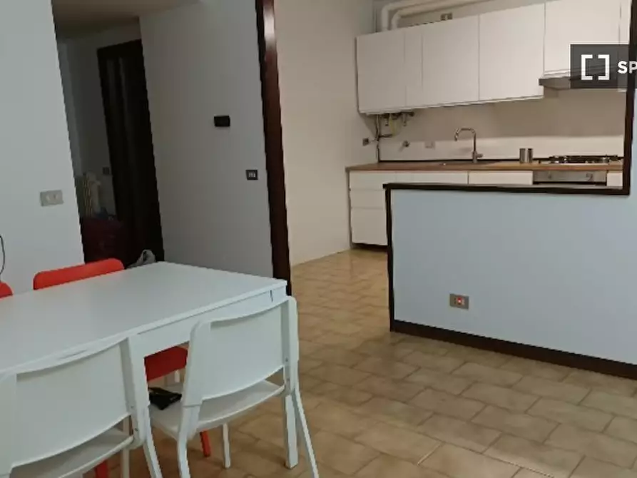 Immagine 3 di Camera condivisa in affitto  in Via Febbraio a Vimodrone