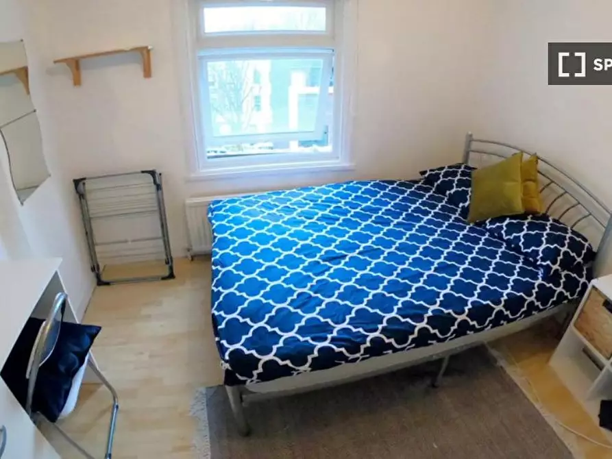 Immagine 16 di Camera condivisa in affitto  in A Pratt St. a Camden Town