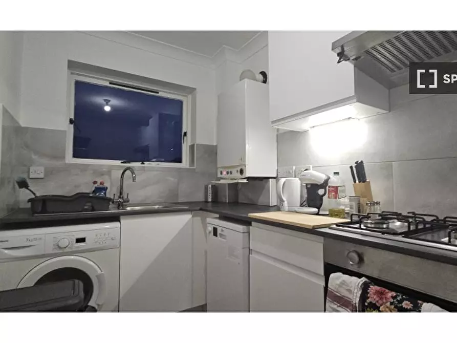 Immagine 12 di Appartamento in affitto  in Chaseley Dr a Hounslow