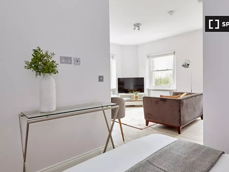 Immagine 7 di Appartamento in affitto  in Virginia House a Camden Town