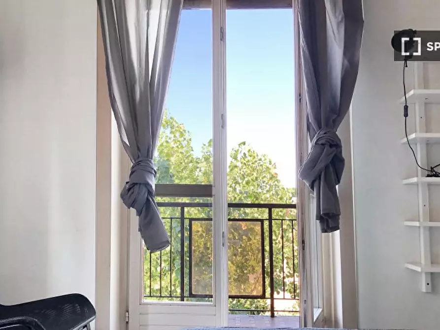 Immagine 1 di Camera condivisa in affitto  in Corso Di Porta Romana/A a Milano
