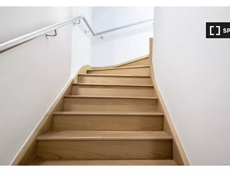 Immagine 17 di Appartamento in affitto  in Apartment 1, 53A Fleet Street a 
