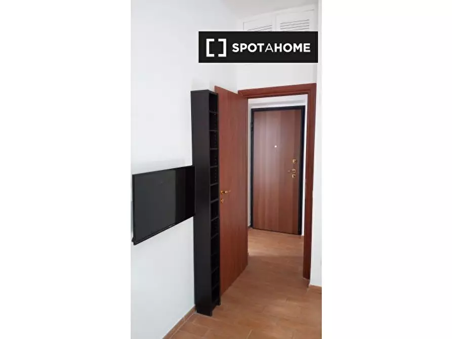 Immagine 6 di Appartamento in affitto  in Via Rossano a Roma