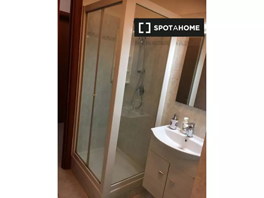 Immagine 2 di Appartamento in affitto  in Via Raffaele Cadorna a Torino