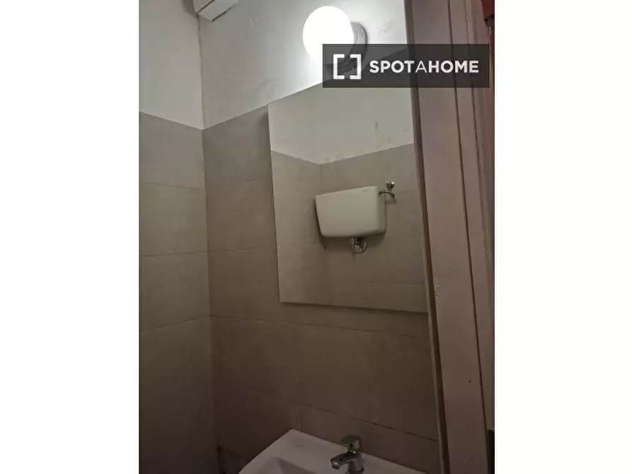 Immagine 10 di Camera condivisa in affitto  in Via Giacomo di Mino a Siena