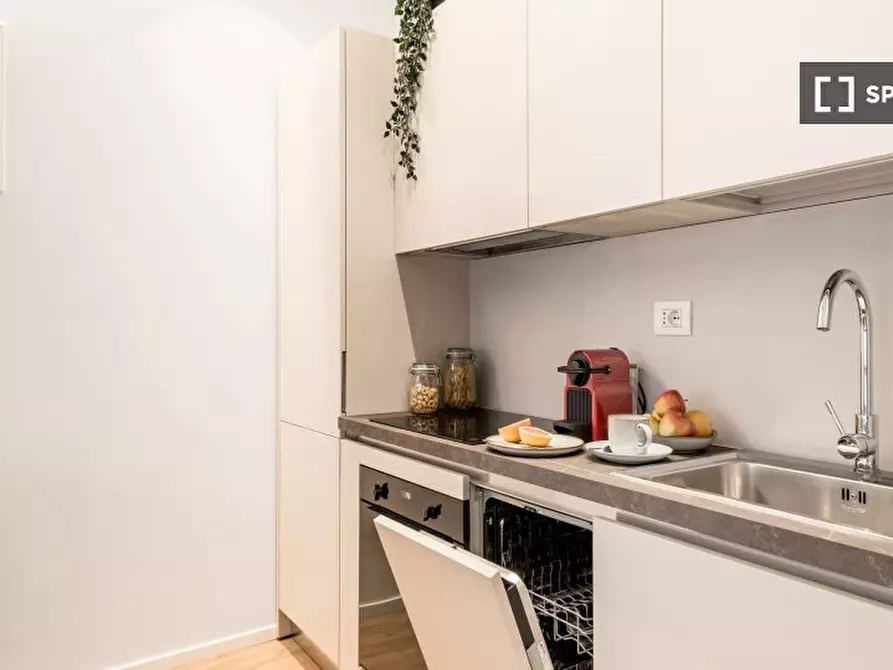 Immagine 5 di Appartamento in affitto  in Via Tacito a Roma