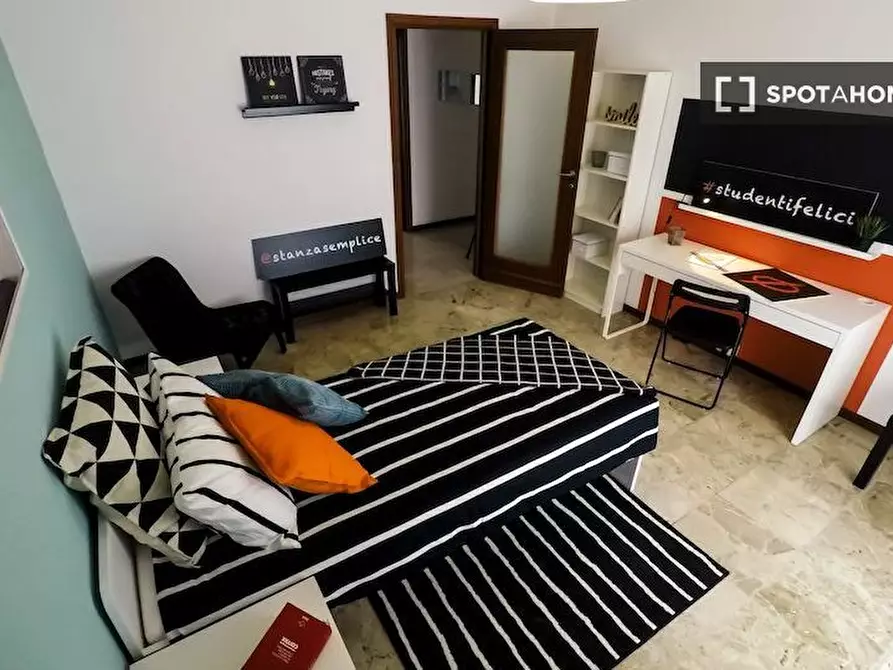 Immagine 3 di Camera condivisa in affitto  in Vivanti a Brescia