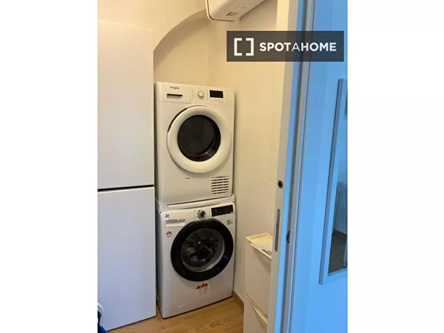 Immagine 11 di Ufficio in affitto  in Via dei Lucani a Roma