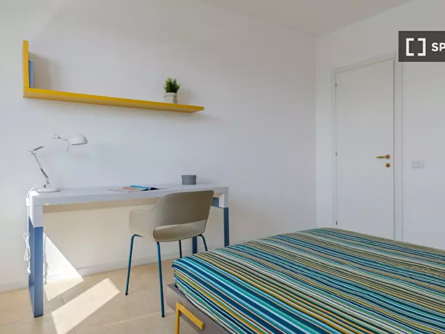 Immagine 5 di Camera condivisa in affitto  in Famagosta a Milano