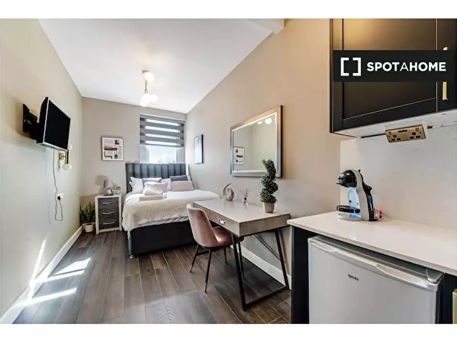 Immagine 6 di Ufficio in affitto  in High Rd a Tottenham