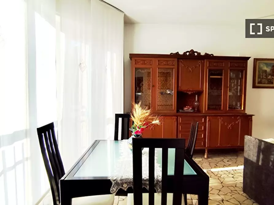 Immagine 9 di Appartamento in affitto  in Via Passo Rolle a Milano