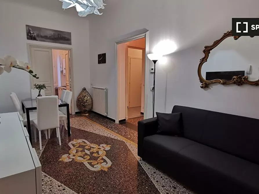 Immagine 15 di Camera condivisa in affitto  in Via Venezia a Genova