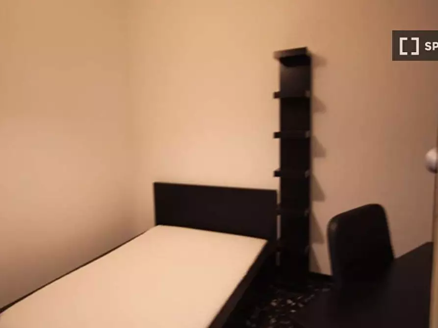 Immagine 2 di Camera condivisa in affitto  in Largo Giovanni Battista Scalabrini a Milano