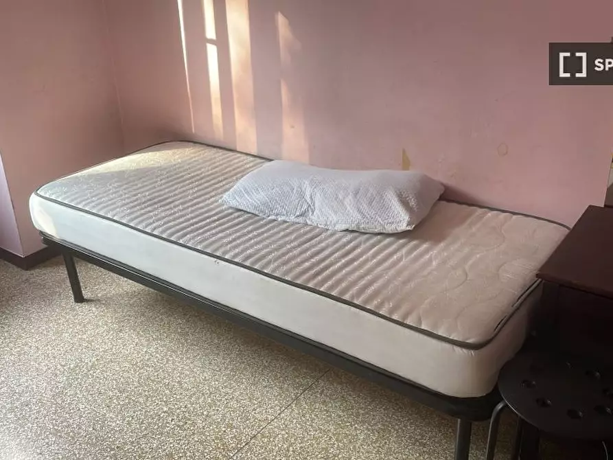 Immagine 2 di Camera condivisa in affitto  in Viale Edoardo Jenner a Milano