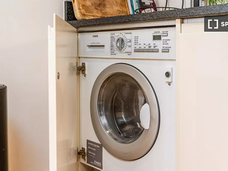 Immagine 6 di Appartamento in affitto  in Battersea Park Road a Wandsworth