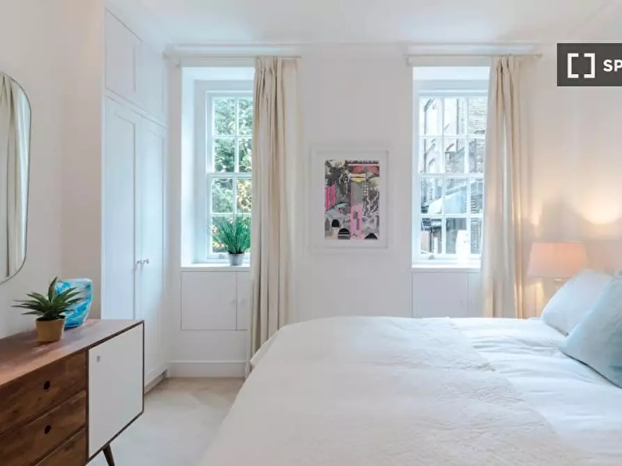 Immagine 6 di Appartamento in affitto  in Mallord St a Kensington