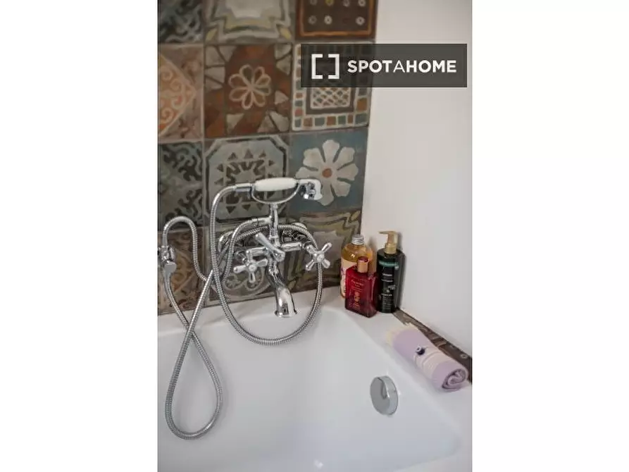 Immagine 10 di Appartamento in affitto  in Via Torino a Roma