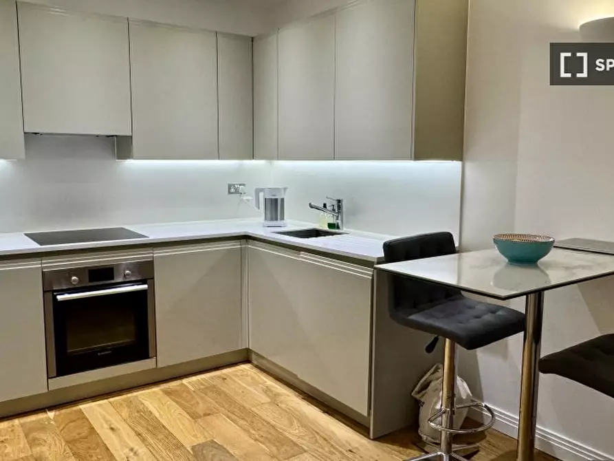 Immagine 7 di Appartamento in affitto  in Western Ave a Southall