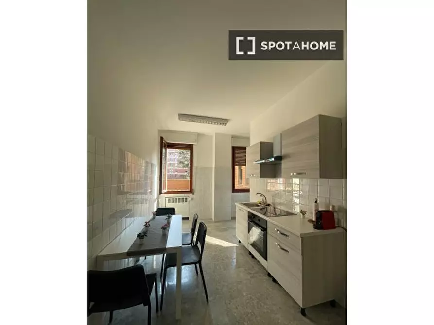 Immagine 5 di Camera condivisa in affitto  in Viale Quirico Filopanti a Bologna