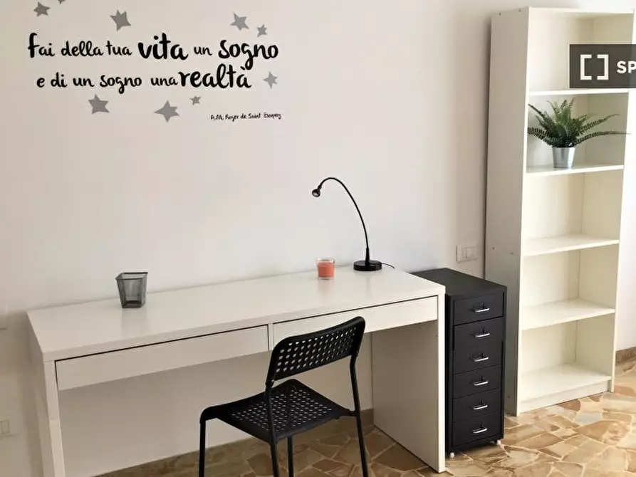 Immagine 2 di Camera condivisa in affitto  in VIA Q. SELLA (2) a Firenze