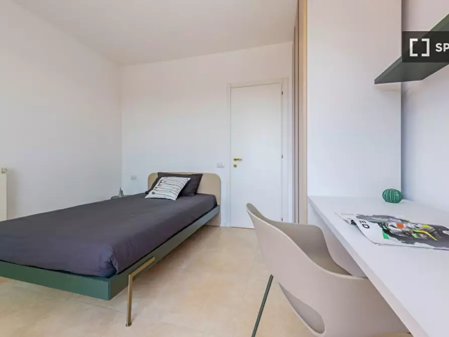 Immagine 4 di Camera condivisa in affitto  in Famagosta a Milano