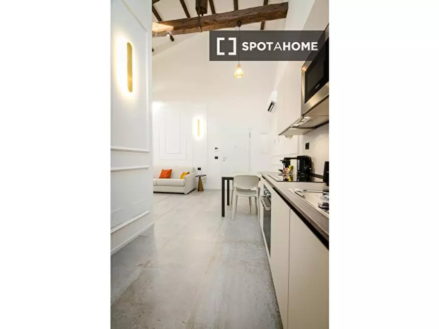 Immagine 15 di Appartamento in affitto  in Via Francesco Albani a Bologna