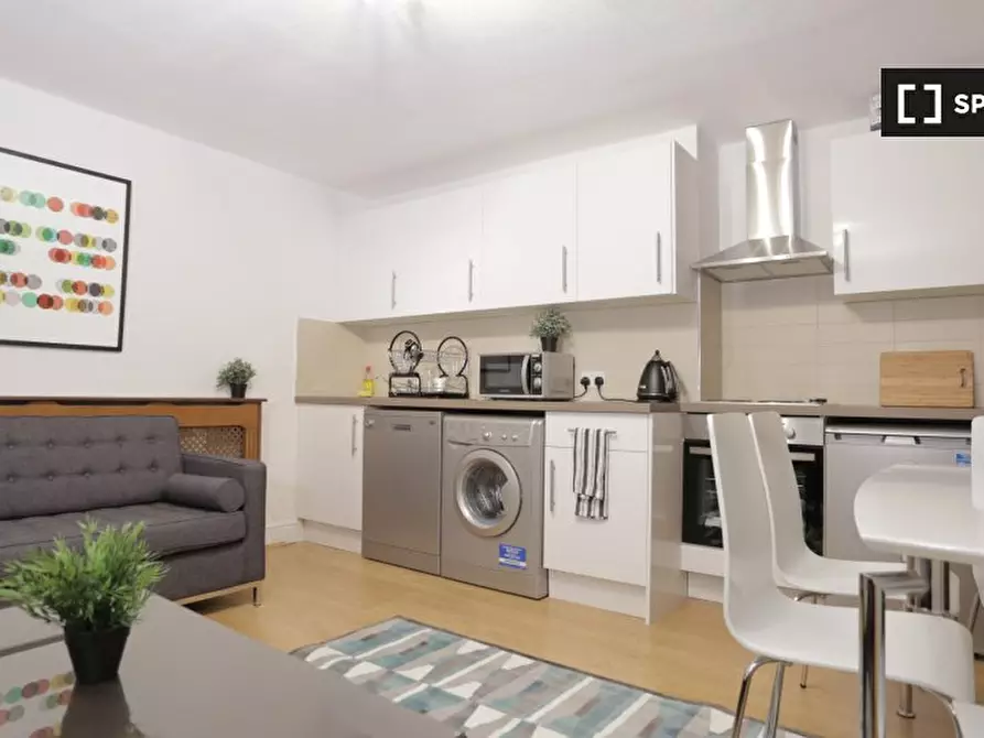 Immagine 4 di Camera condivisa in affitto  in Windmill Ln a Stratford