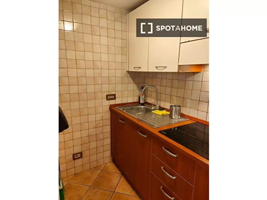 Immagine 7 di Appartamento in affitto  in Via Stefano de Stefani a Roma