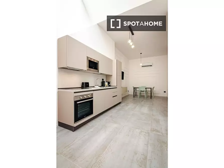 Immagine 2 di Appartamento in affitto  in Via Francesco Albani a Bologna