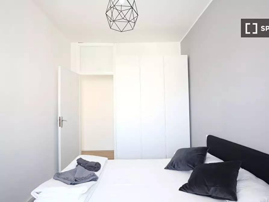 Immagine 3 di Camera condivisa in affitto  in Via Benjamin Constant a Milano