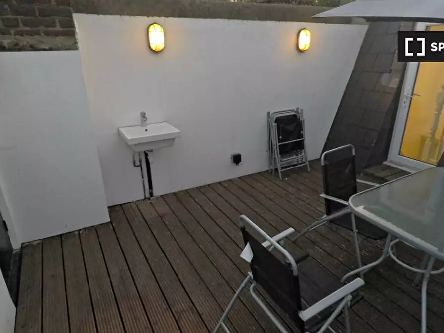 Immagine 10 di Camera condivisa in affitto  in Allfarthing Ln a Wandsworth