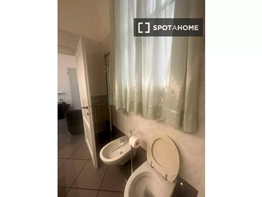 Immagine 5 di Camera condivisa in affitto  in Via Giordano Bruno a Firenze