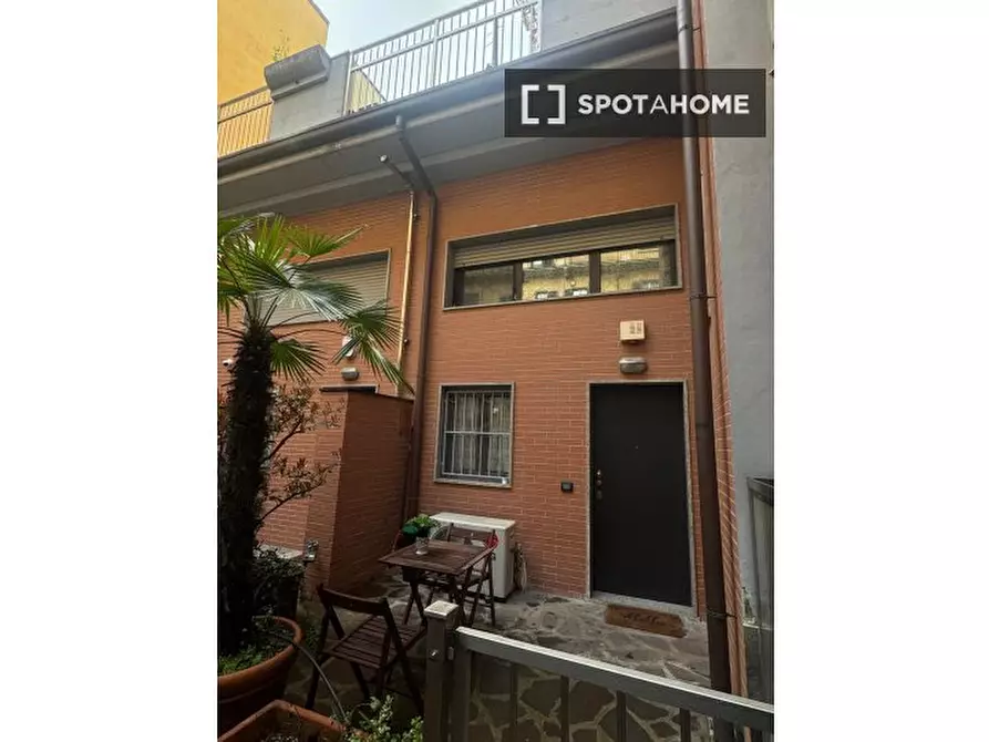 Immagine 5 di Appartamento in affitto  in Piazza Santa Maria alla Fontana a Milano