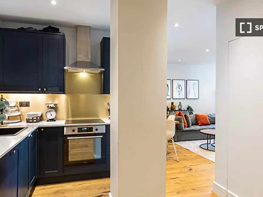 Immagine 12 di Appartamento in affitto  in Red Lion Square a Camden Town