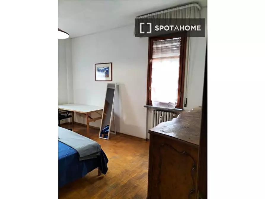 Immagine 3 di Camera condivisa in affitto  in Via Ercolano a Milano