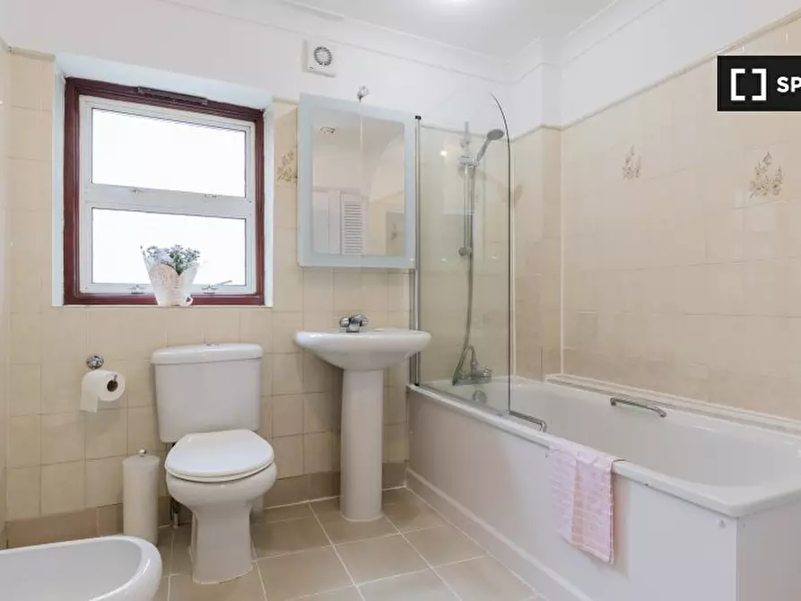 Immagine 15 di Appartamento in affitto  in Arlington Rd a Camden Town