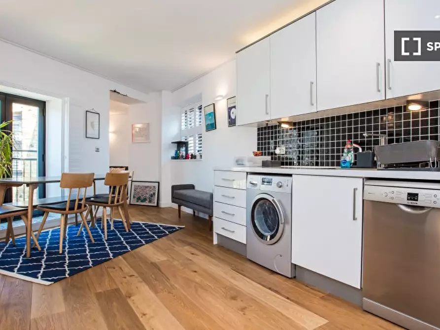 Immagine 3 di Appartamento in affitto  in Flat Triangle Court a Camberwell