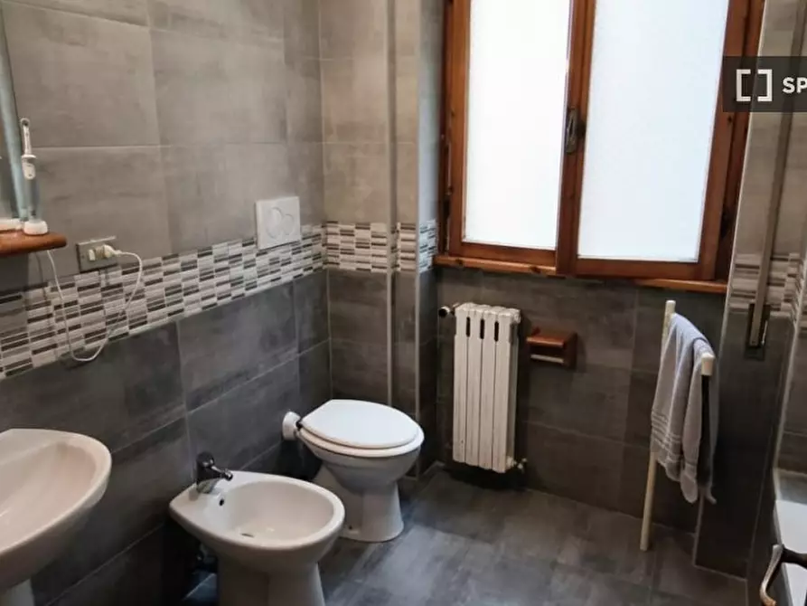 Immagine 9 di Camera condivisa in affitto  in Via Tiberio Imperatore, 00145 Roma RM, Italy a Roma