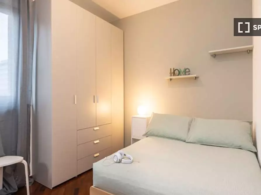 Immagine 2 di Camera condivisa in affitto  in Via Spadolini a Milano