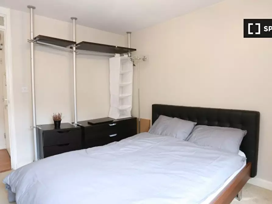 Immagine 2 di Camera condivisa in affitto  in Denmark Pl a Poplar