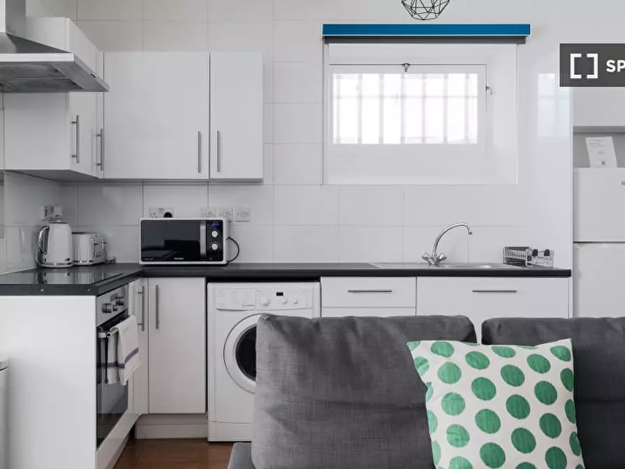 Immagine 16 di Appartamento in affitto  in Lower Ground a Kensington