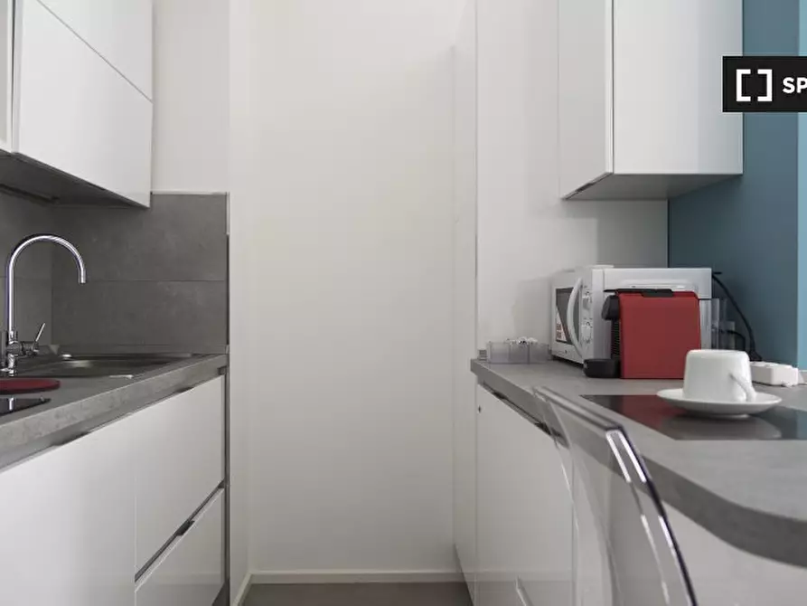 Immagine 12 di Ufficio in affitto  in Via Meravigli a Milano