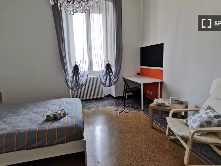Immagine 6 di Camera condivisa in affitto  in VIA ASSAROTTIA / 11 a Genova