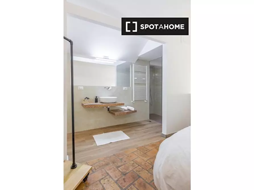 Immagine 15 di Appartamento in affitto  in Via della Vetrina, 00186 Roma RM, Italy a Roma