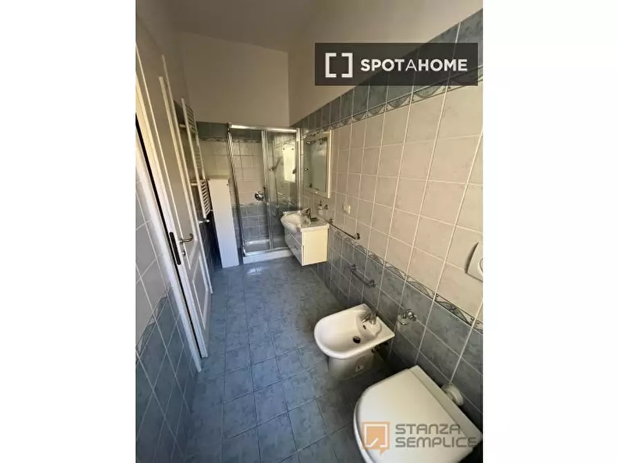 Immagine 19 di Camera condivisa in affitto  in Via Grazia Deledda a Cagliari