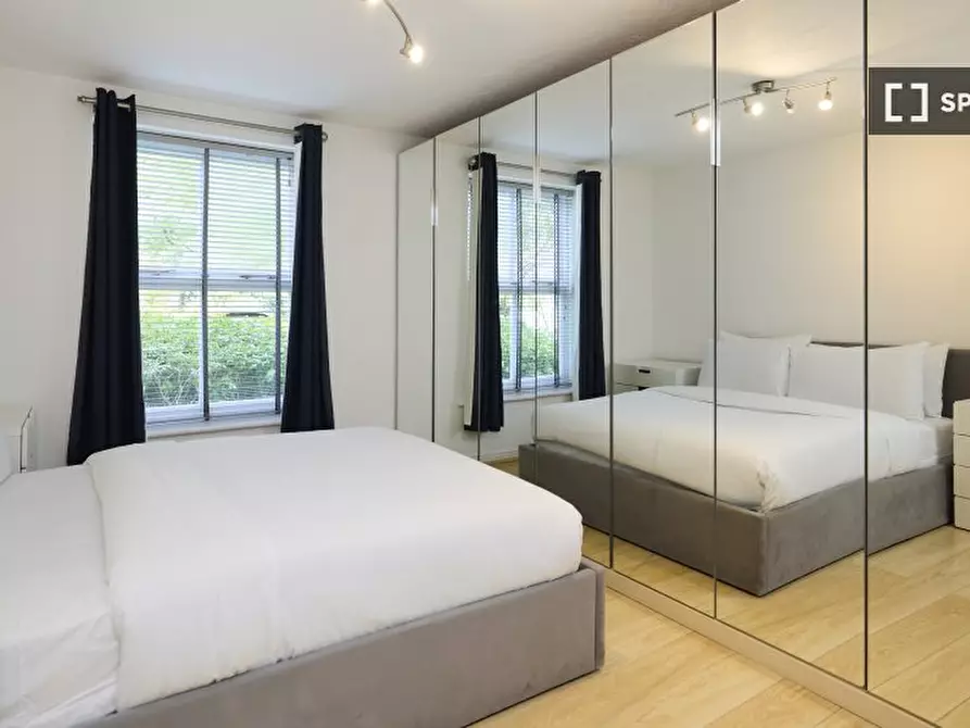 Immagine 7 di Appartamento in affitto  in Mapeshill Place a Brent
