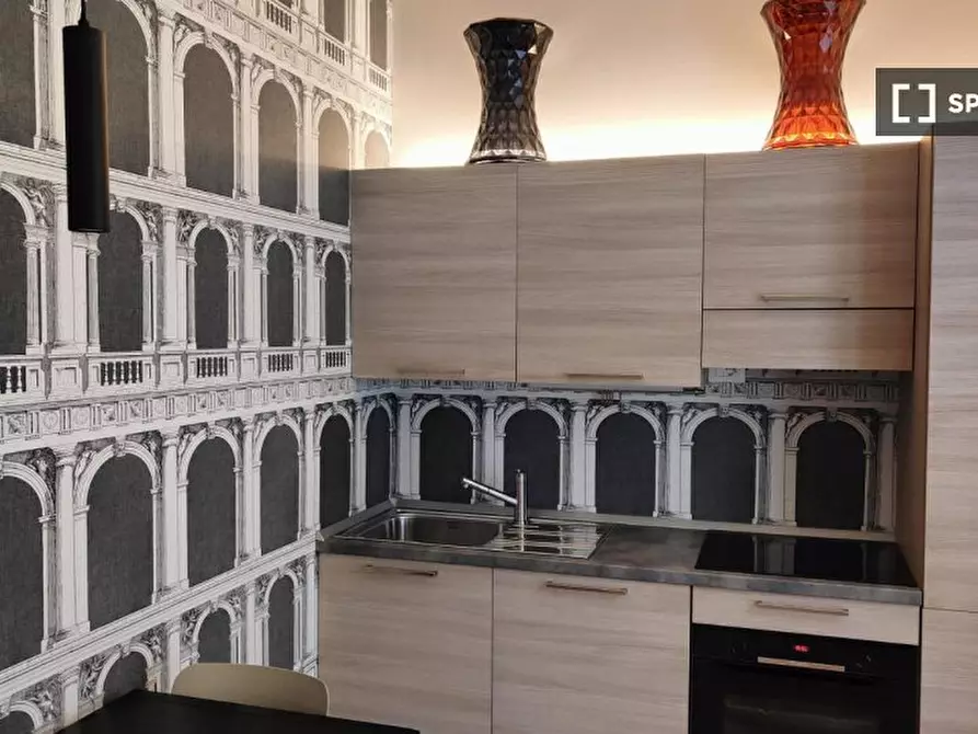 Immagine 5 di Ufficio in affitto  in Via Quadronno a Milano